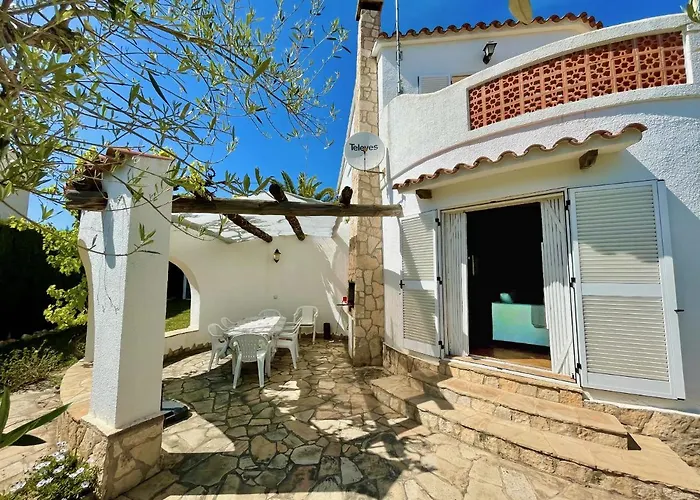 Cabrera Villa