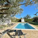Villa Cabrera *